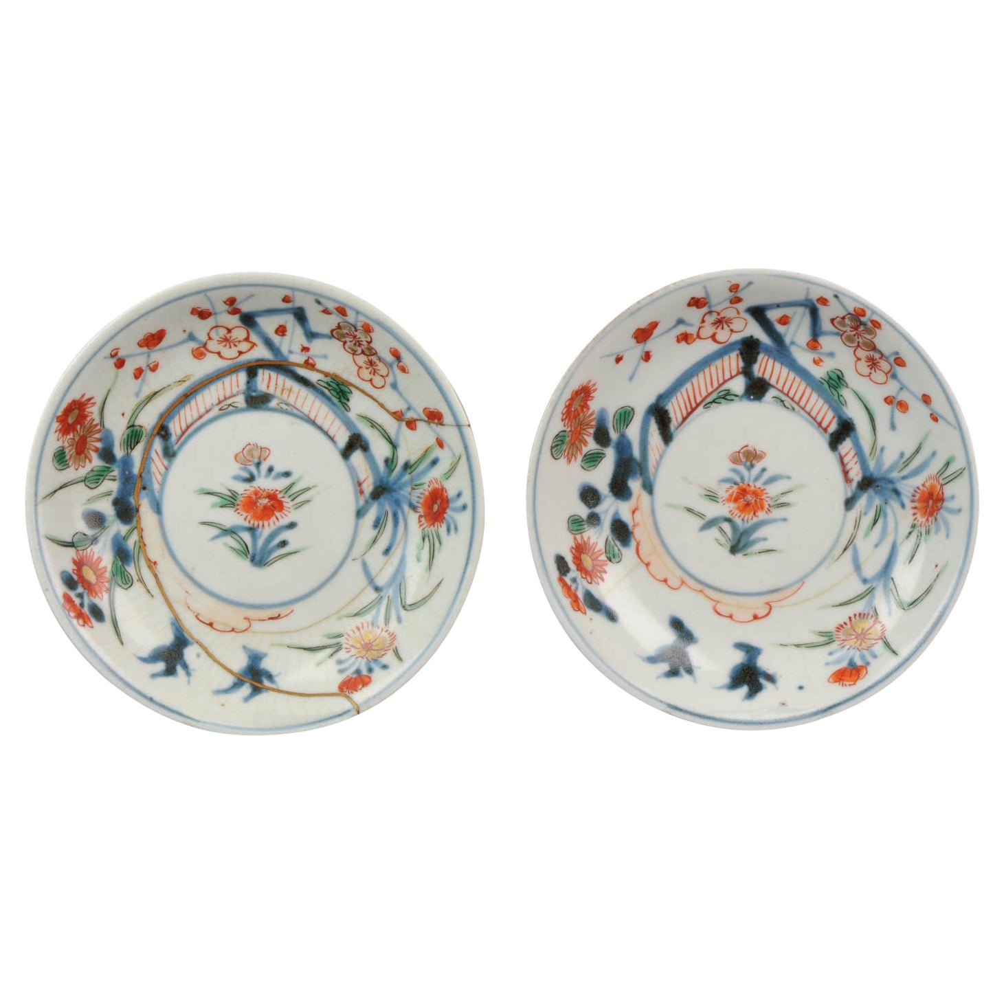 Set of 2 Antique Japanese Edo Porcelain Imari Arita Dish Flowers Birds, 17/18thC For Sale