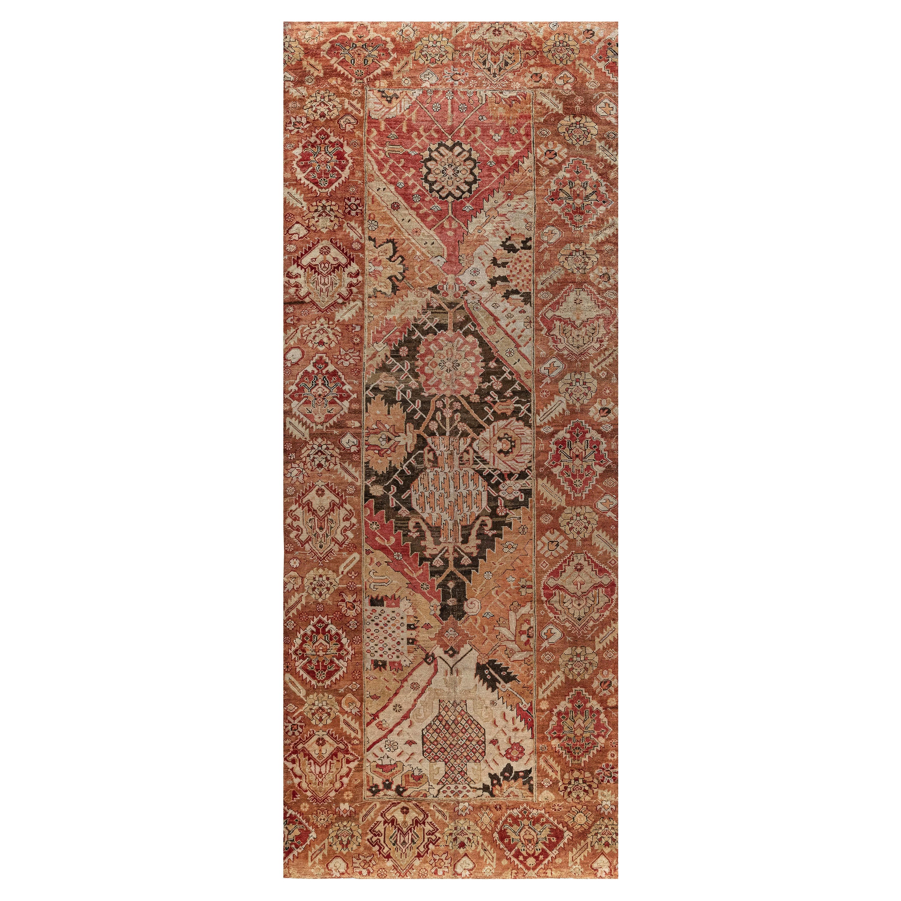 Tapis de couloir turc vintage Oushak audacieux en laine fait à la main en vente