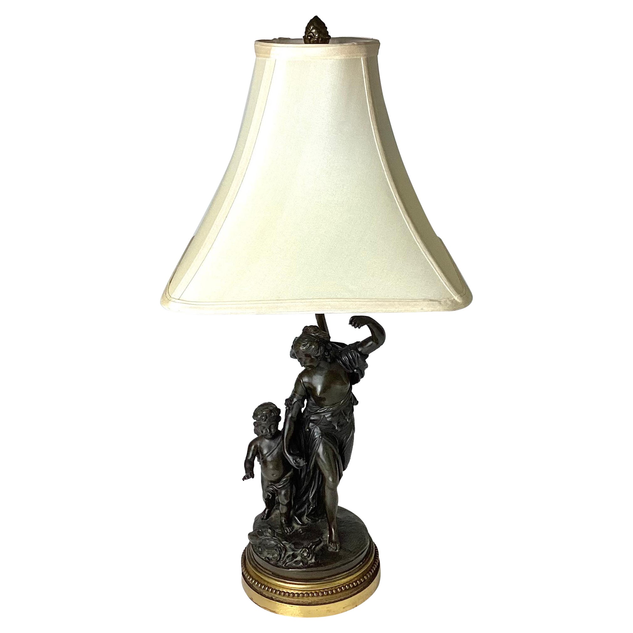 Antike französische Bronze-Figuren-Skulptur-Lampe für Frau und Kind 