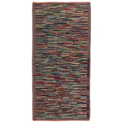 Türkischer Burdur-Teppich mit polychromen Striae-Mustern, von Rug & Kilim