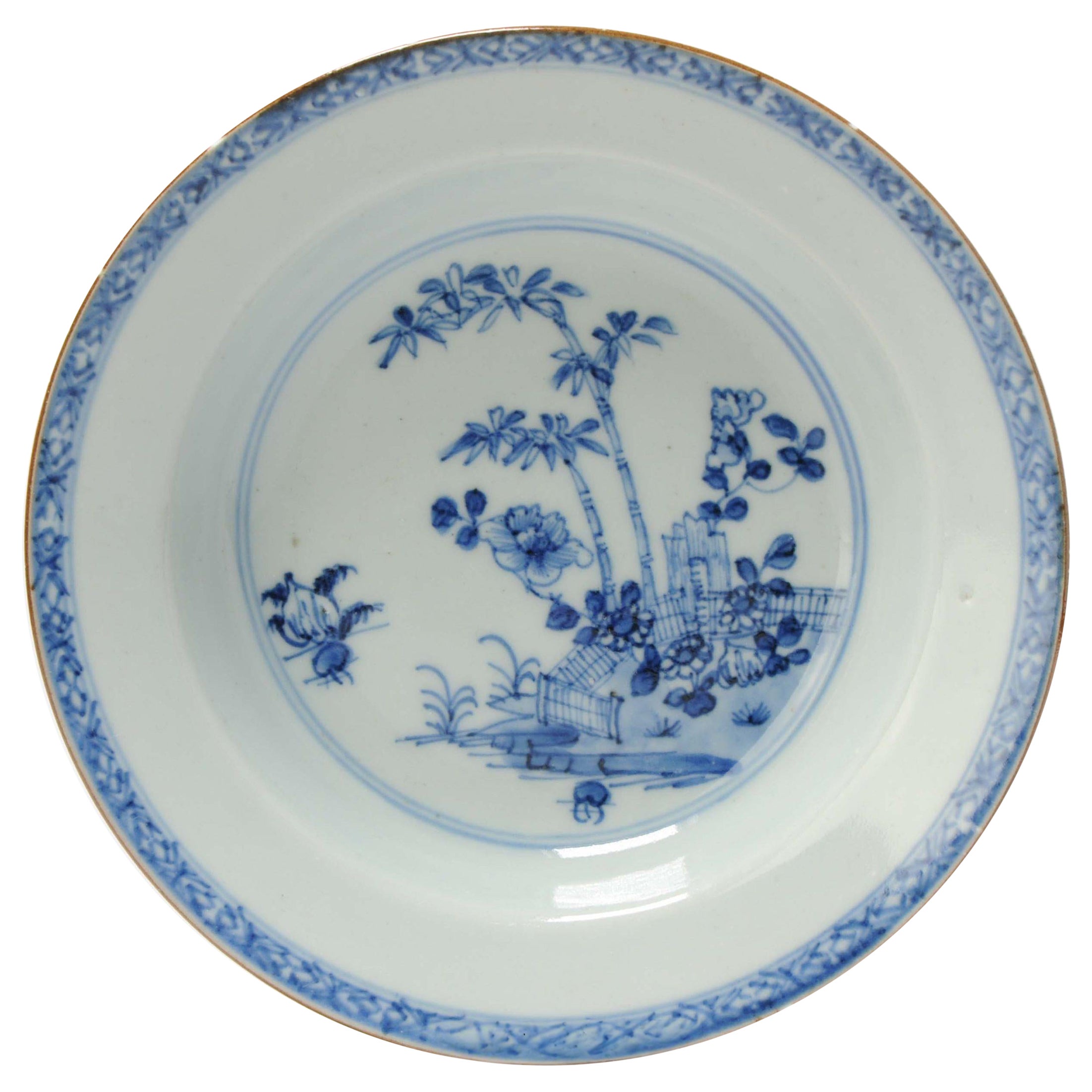 Antique Garden scene Chinese Porcelain Dish Qing Blue and White, 18th Century For Sale