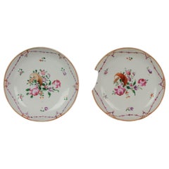 Pair of Antique Plate Fencai Porcelain Famille Rose China Qianlong, 1736-1795