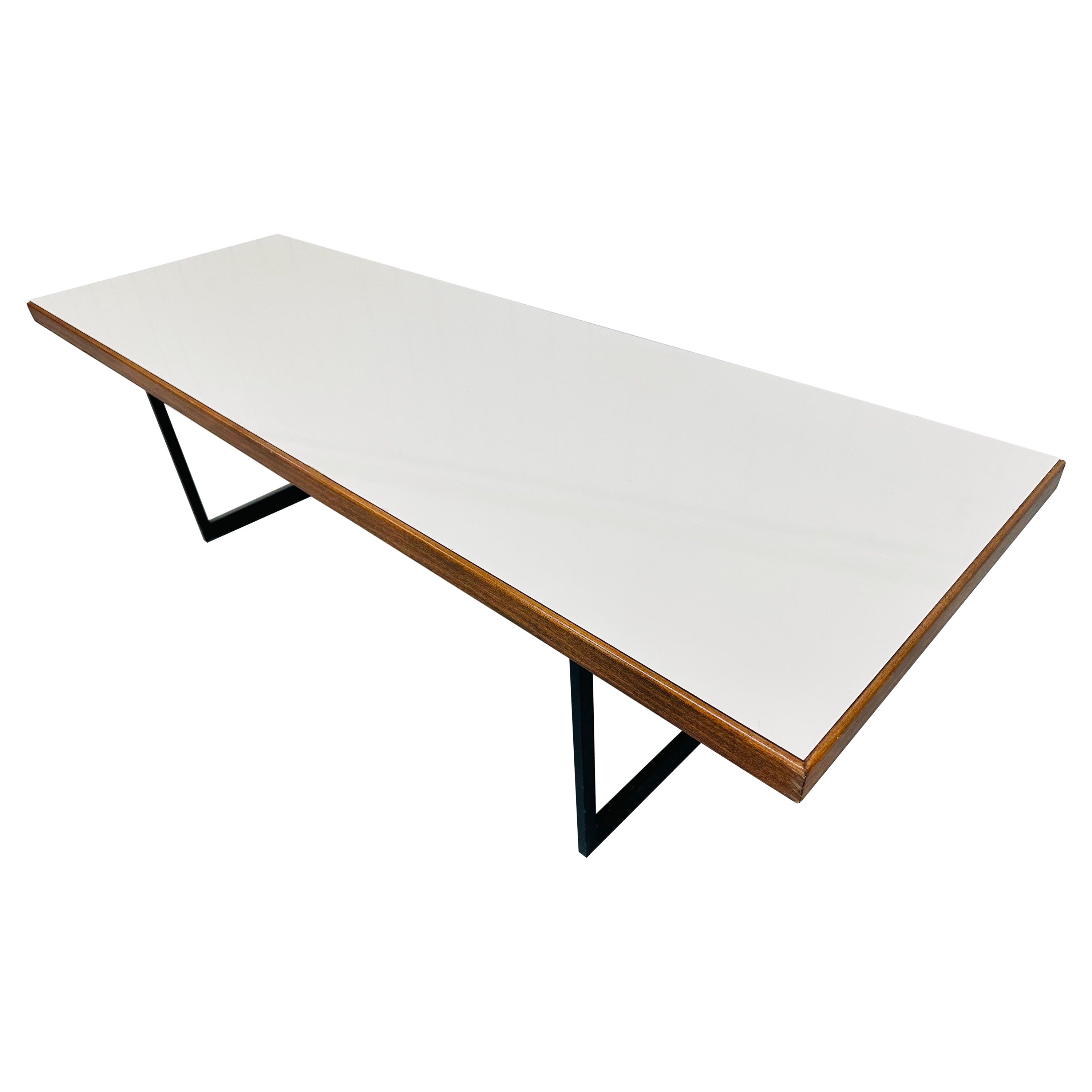 Mid-Century Modern Rectangular White Top Coffee Table For Sale
