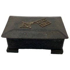 Antike Verdigris-Schachtel aus Bronze mit griechischem Schlüssel 