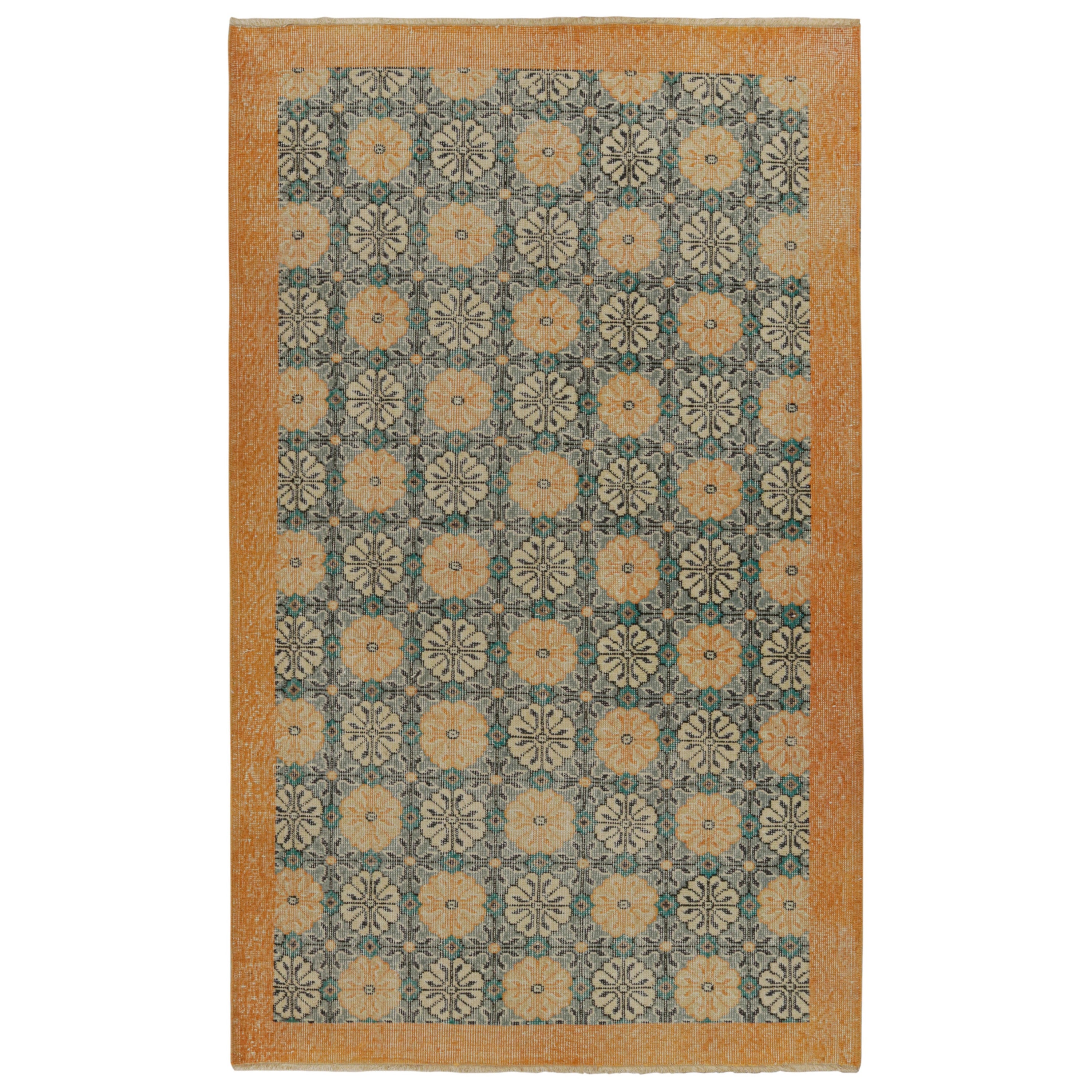 Vintage Zeki Müren Teppich in Blau & Gold Blumenmuster, von Rug & Kilim