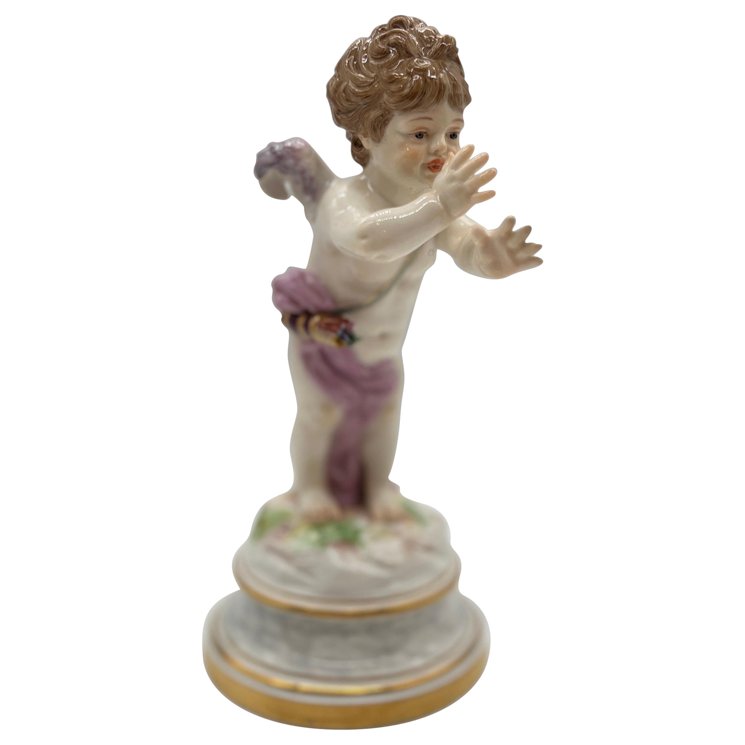 Antikes Meissen Porcelain Modell L125 Figur eines Amors, der spottet