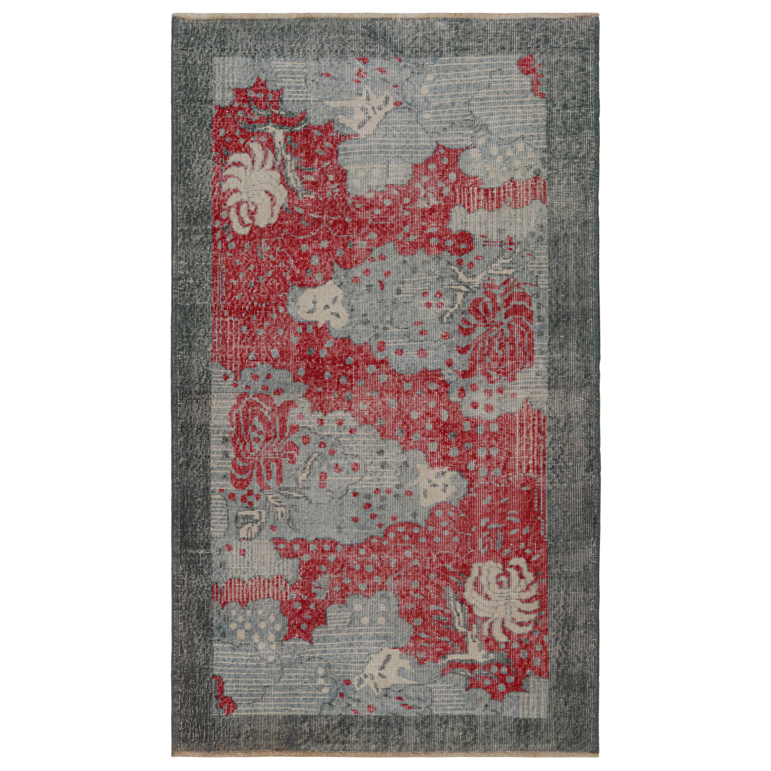 Vintage Zeki Müren Art Deco rug, with abstract patterns, from Rug & Kilim. For Sale