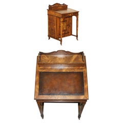 ESCRITORIO DAVENPORT RESTAURADO DE MADERA MARQUETRÍA ViCTORIANA CON CHAPA Y CUERO MARRON