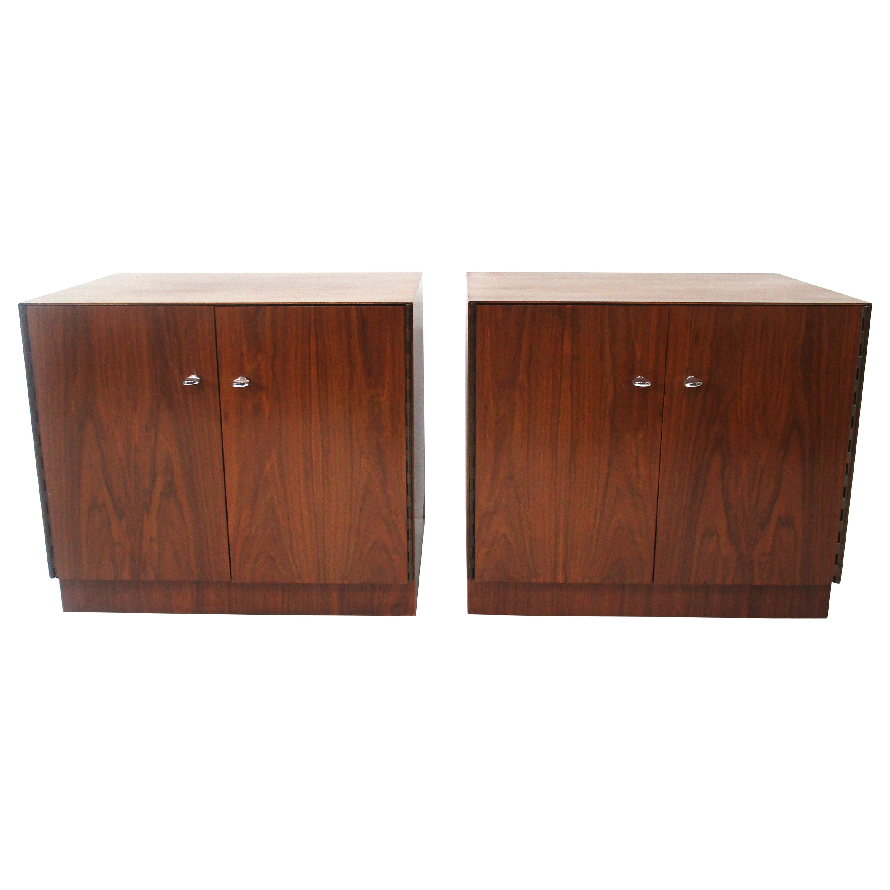 Mid Century Walnut Nightstands in the style of Thayer Coggin  For Sale