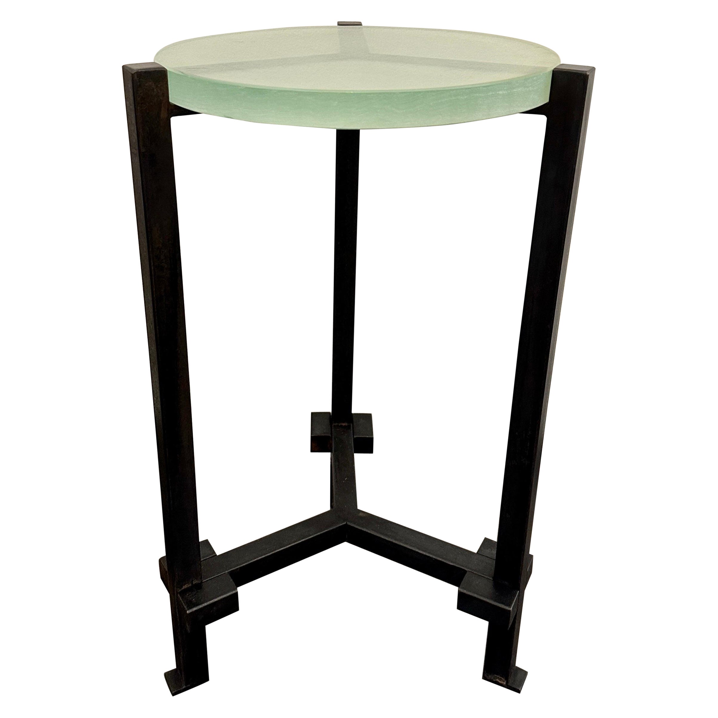 Table d'appoint Industrial Studio avec verre du 19e siècle, 4 disponibles en vente