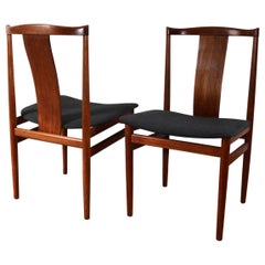 Paire de chaises scandinaves vintage en teck henning Sorensen