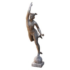 Estatua francesa emplomada de Mercurio sobre base de piedra, circa 1900
