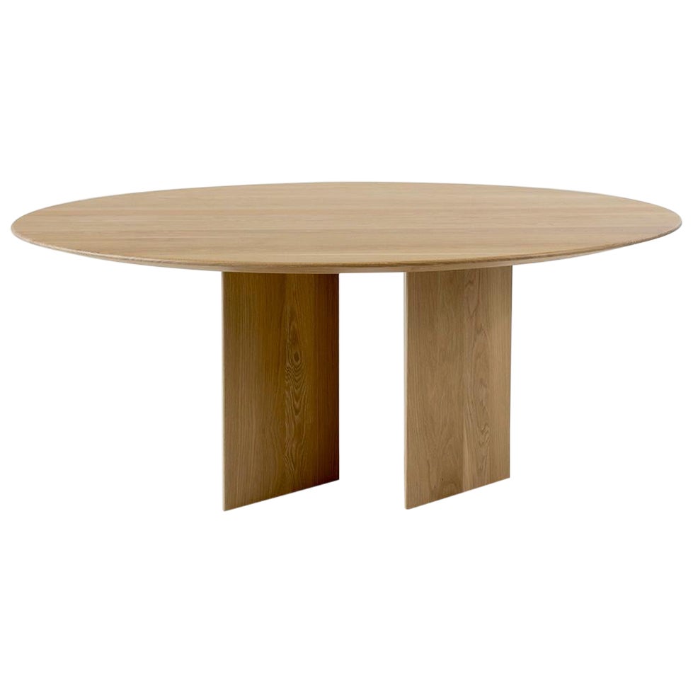 Claste Great Expectation Round Table  For Sale