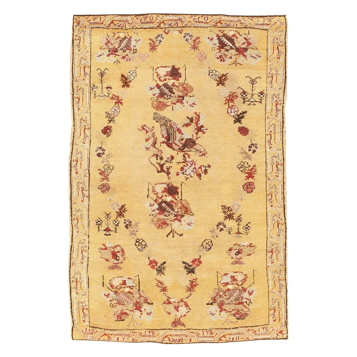 Antique Turkish Ghiordes Carpet. Size: 3 ft 4 in x 5 ft For Sale