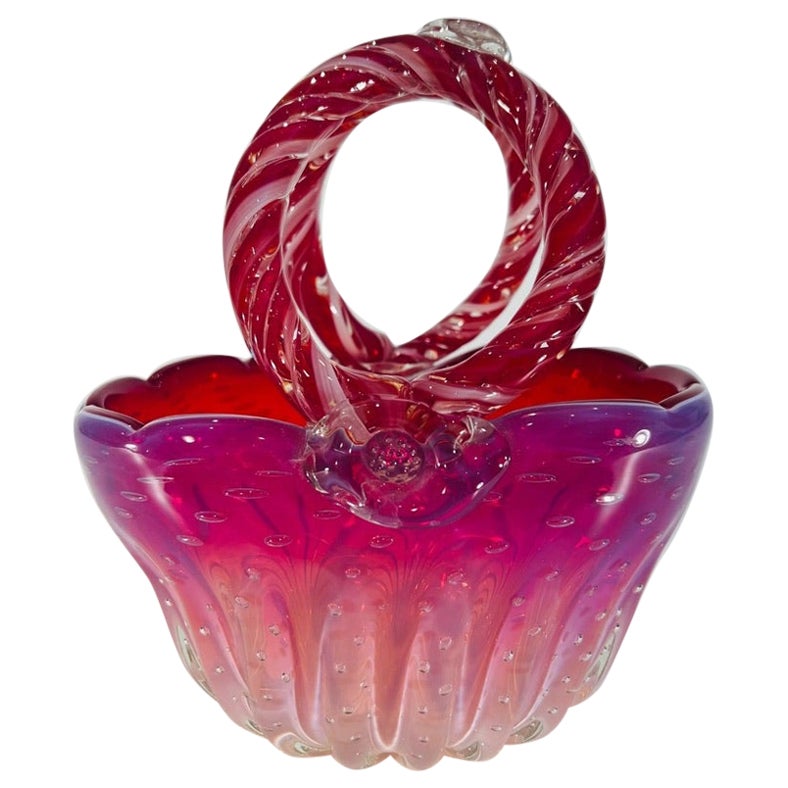 Cenedese Murano glass pink circa 1950 basket. For Sale