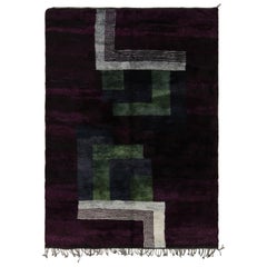 Rug & Kilim's Moroccan Rug in Purple with Art Deco style Geometric Patterns (tapis marocain violet avec des motifs géométriques de style Art déco)