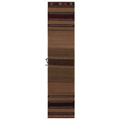 Persischer Kilim-Läufer in sattem Brown mit Streifen von Rug & Kilim