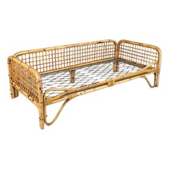Italian mid-century modern daybed, bed or sofa in rattan and metal mesh, 1970s
