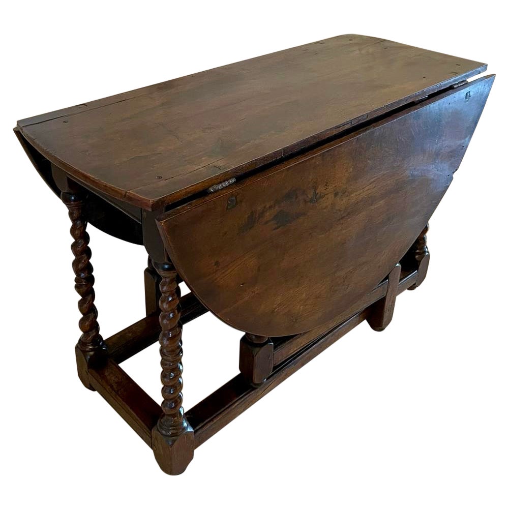 Ancienne table à abattant en Oak du 17ème siècle 