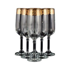 Six verres à champagne en verre d'art transparent avec bord doré de design italien