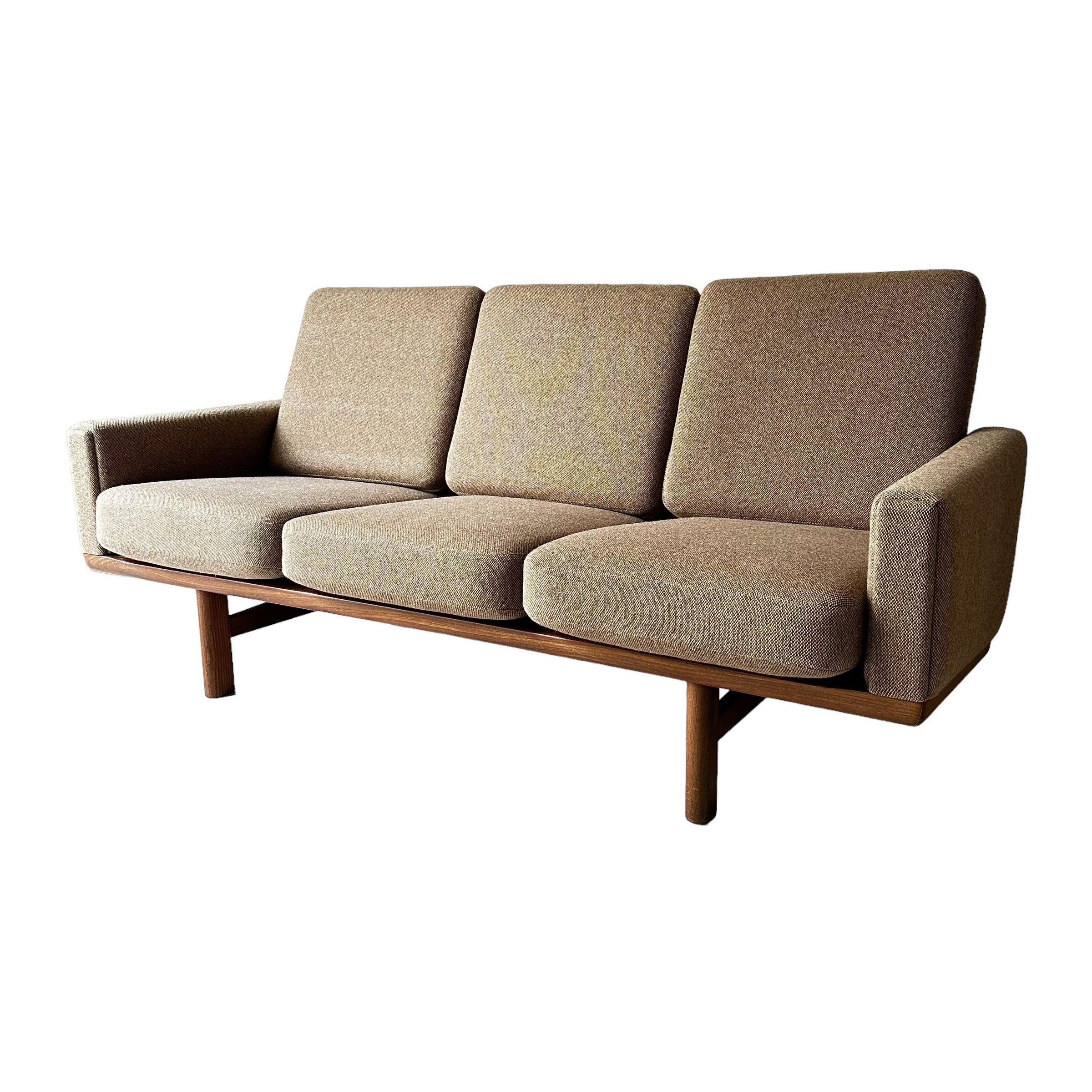 Three-Seat Teak-Framed Sofa, Model GE-236, by Hans Wegner for GETAMA For Sale