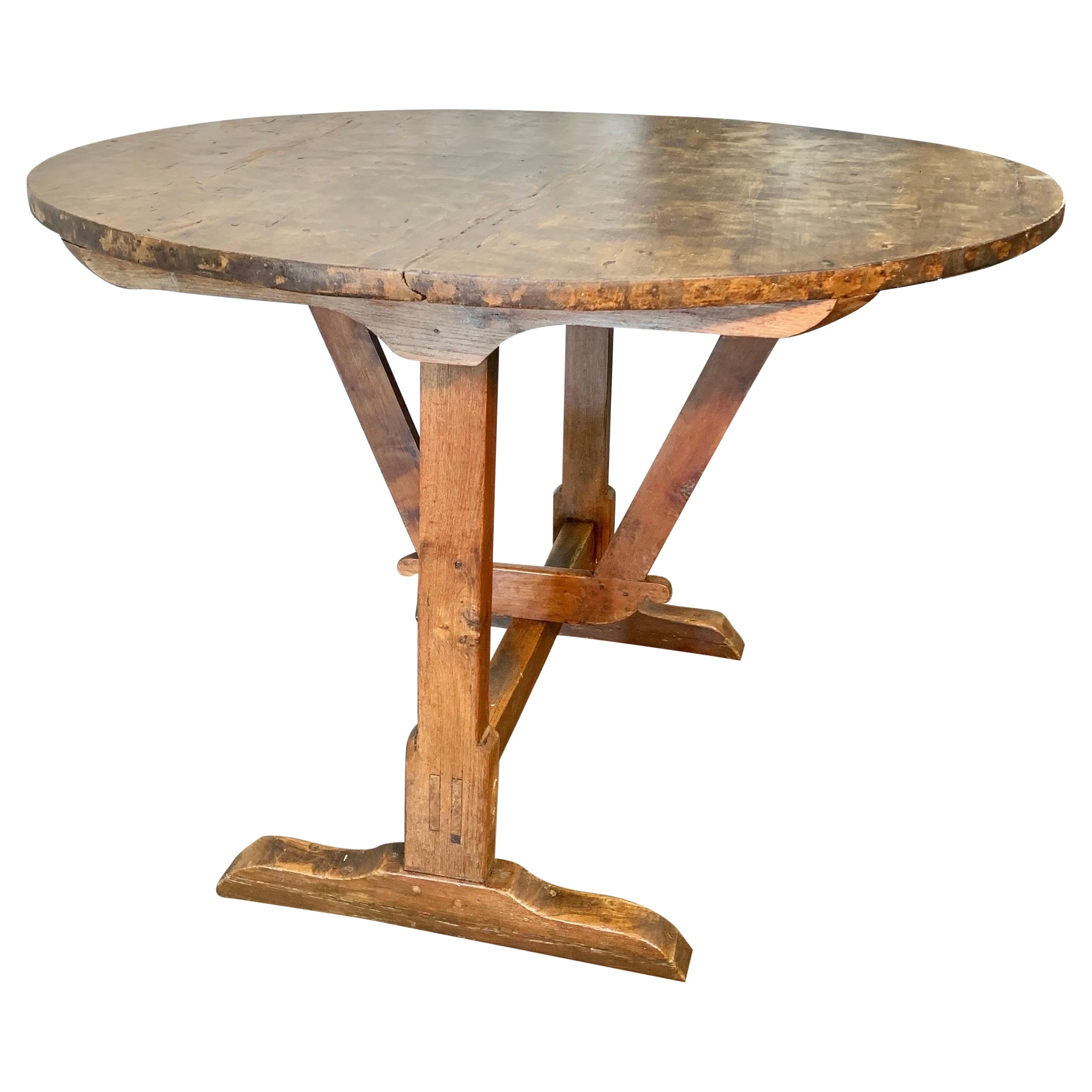 Early 19th Century French Walnut Wine Tasting Table For Sale