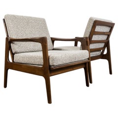 Pair of Lounge Chairs in beige boucle fabric, 1960's Germany