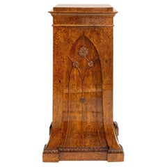 Deutscher Biedermeier-Sockel aus Birkenholz des 19. Jahrhunderts – Antikes Podium