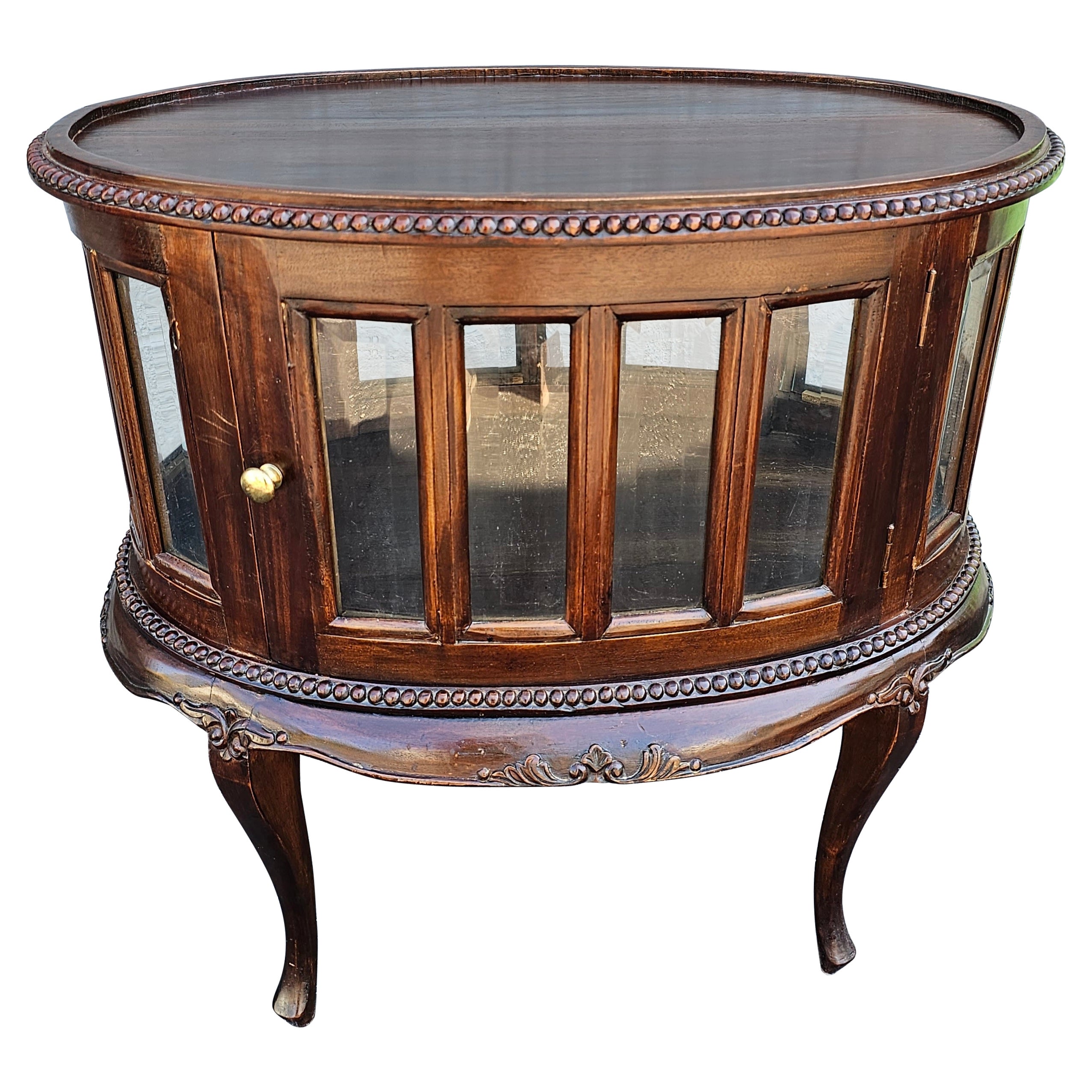Mid-Century Queen Anne Style Mahogany Double Door Oval Vitrine Table  For Sale