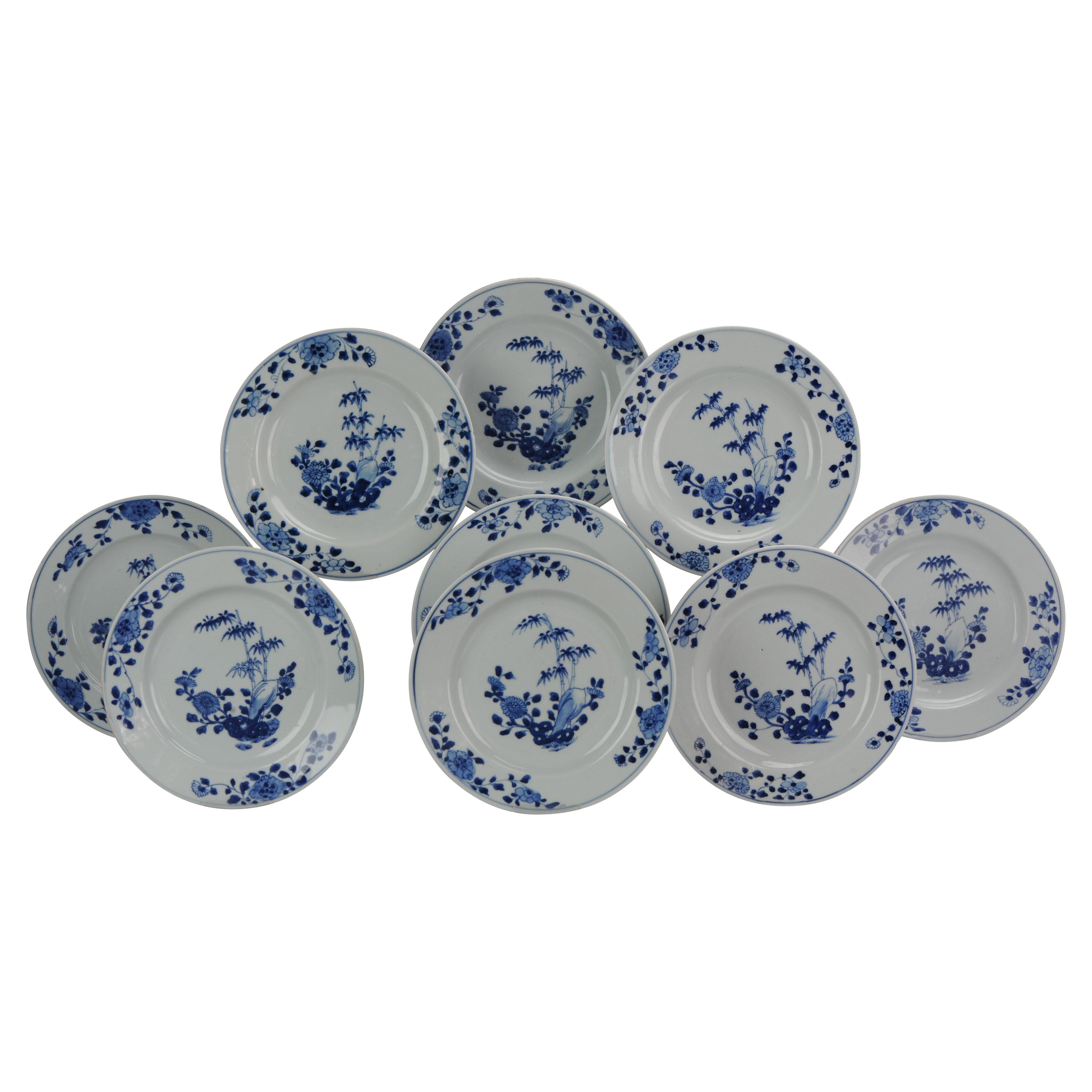 Assiette plate ancienne en porcelaine chinoise bleue et blanche de la période Qianlong, 18e siècle