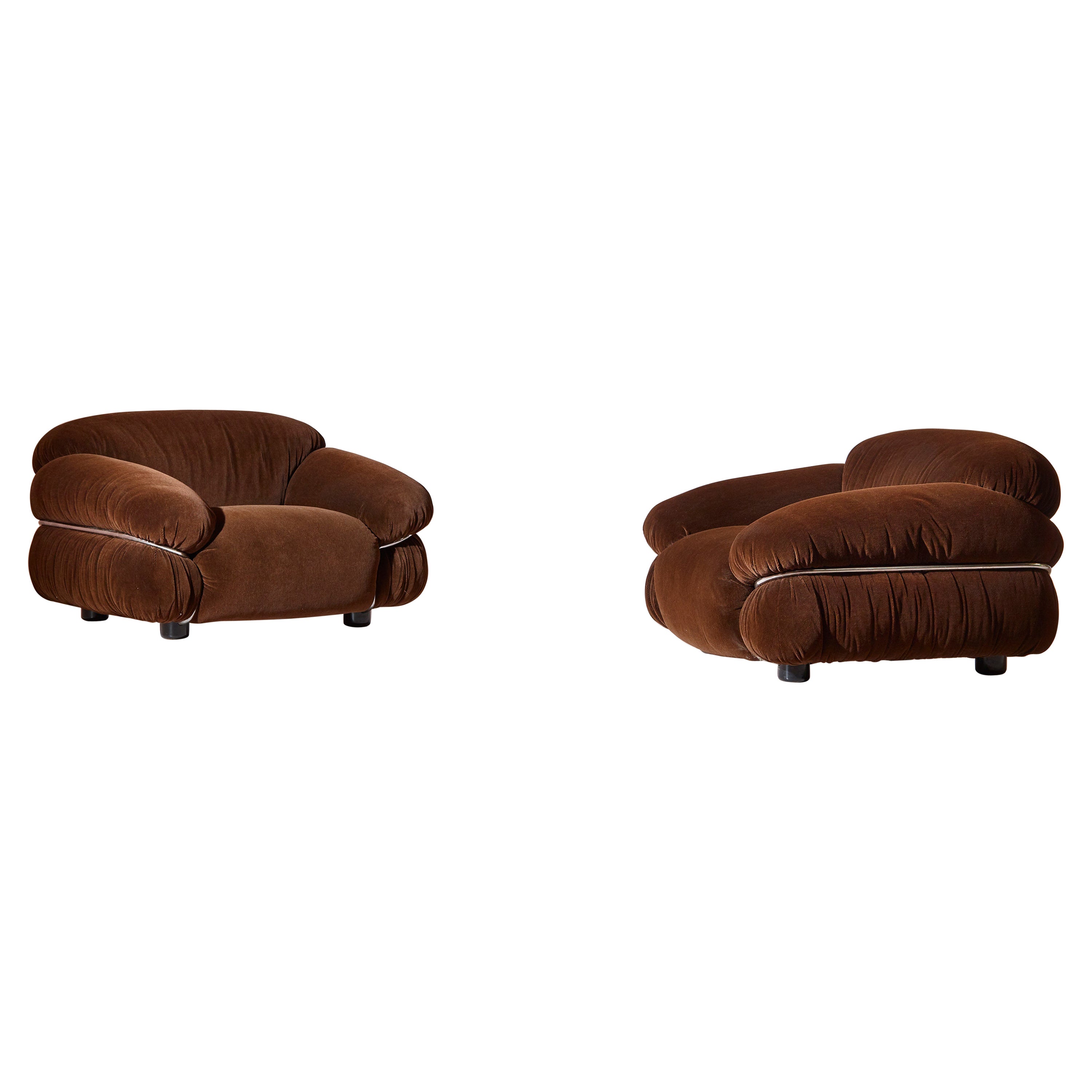 Pair of velvet Sesann Armchairs by Gianfranco Frattini for Cassina, Italy 1970s  For Sale