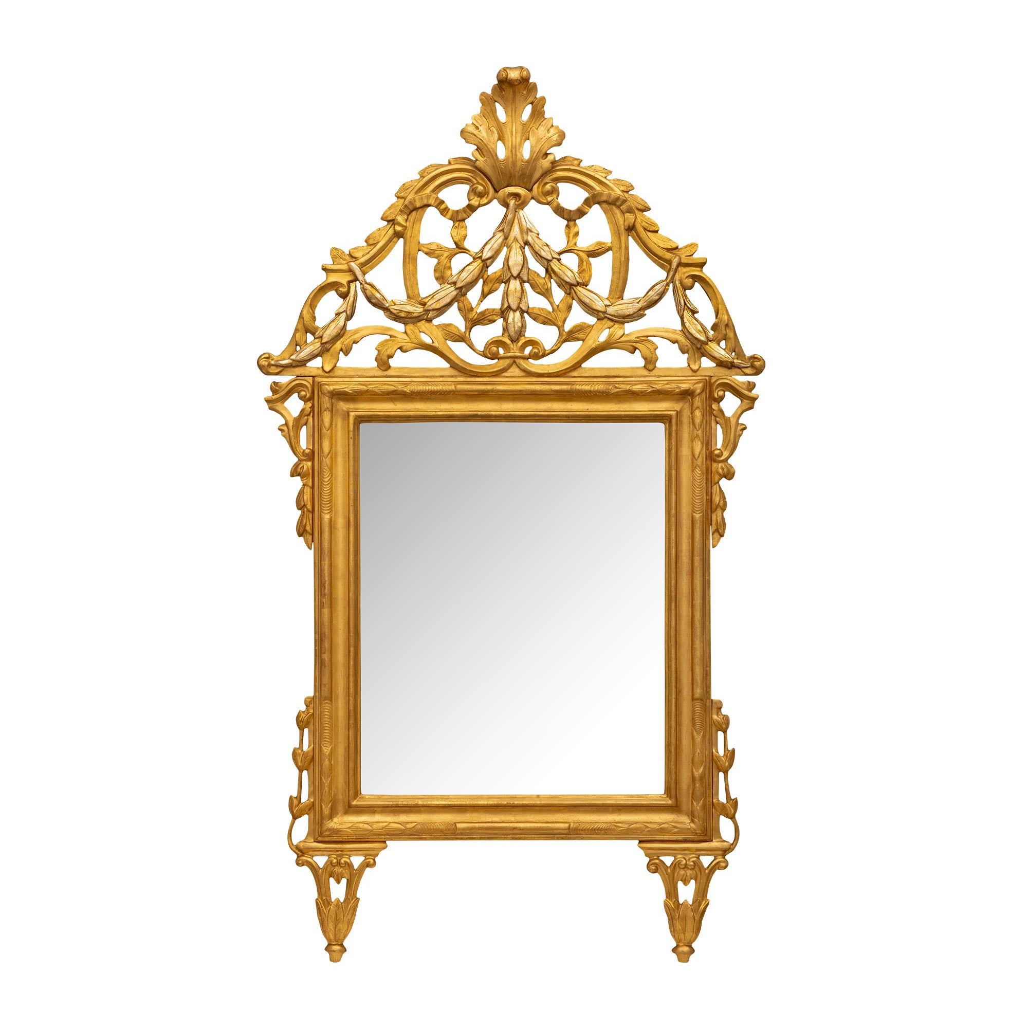 Miroir Mecca d'époque Louis XIV du 18ème siècle en bois doré et argenté en vente