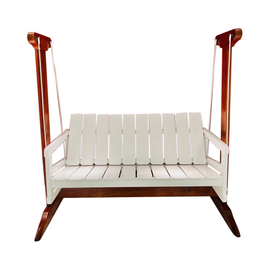 Sergio Rodrigues brazilian white and wood 1950 rocking bench. For Sale