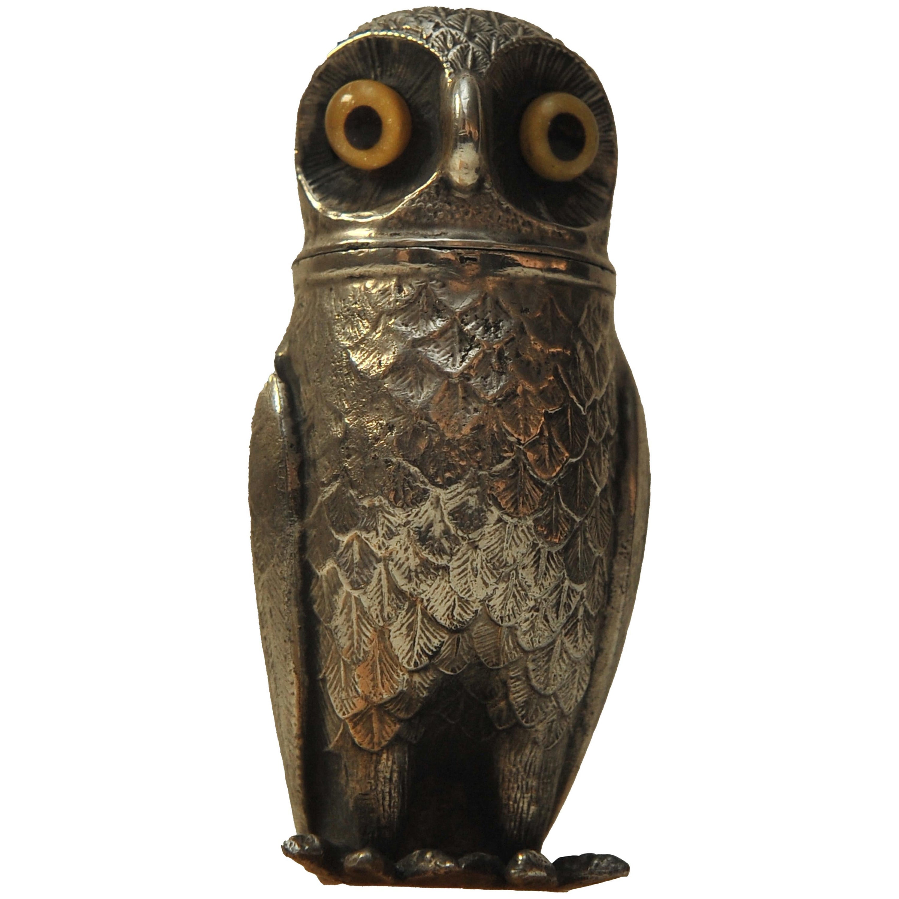A Victorian Continental Silver Pepperette In The Form of An Owl With Glass Eyes  For Sale