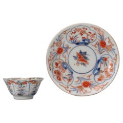 Bol à thé antique en porcelaine japonaise/chinoise de la période Kangxi, Imari à fleurs