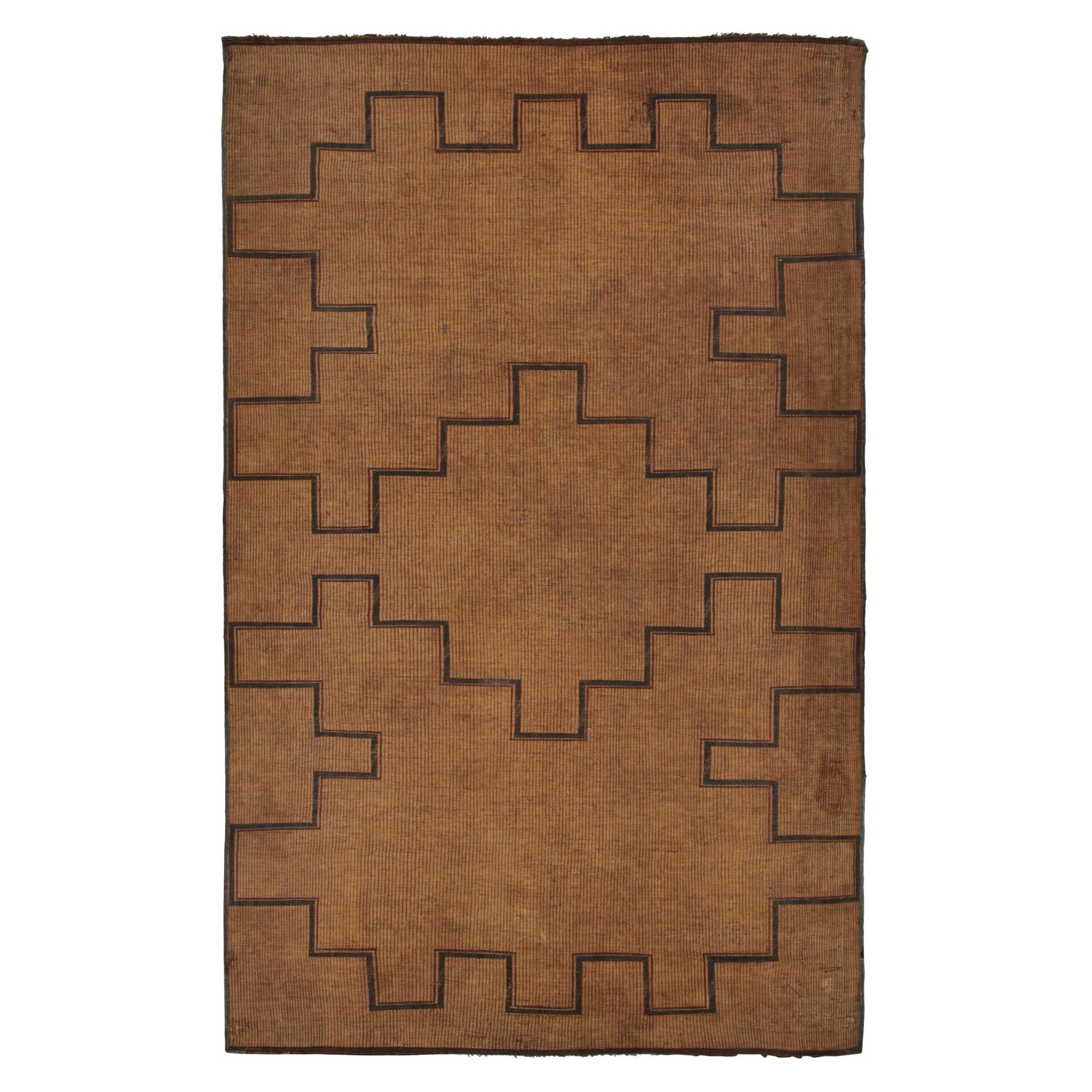 Marokkanischer Tuareg-Matte-Teppich mit braunem geometrischem Muster, von Rug & Kilim  im Angebot