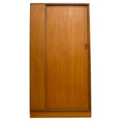 Tambour-Kleiderschrank aus Teakholz von Austinsuite, 1960er Jahre