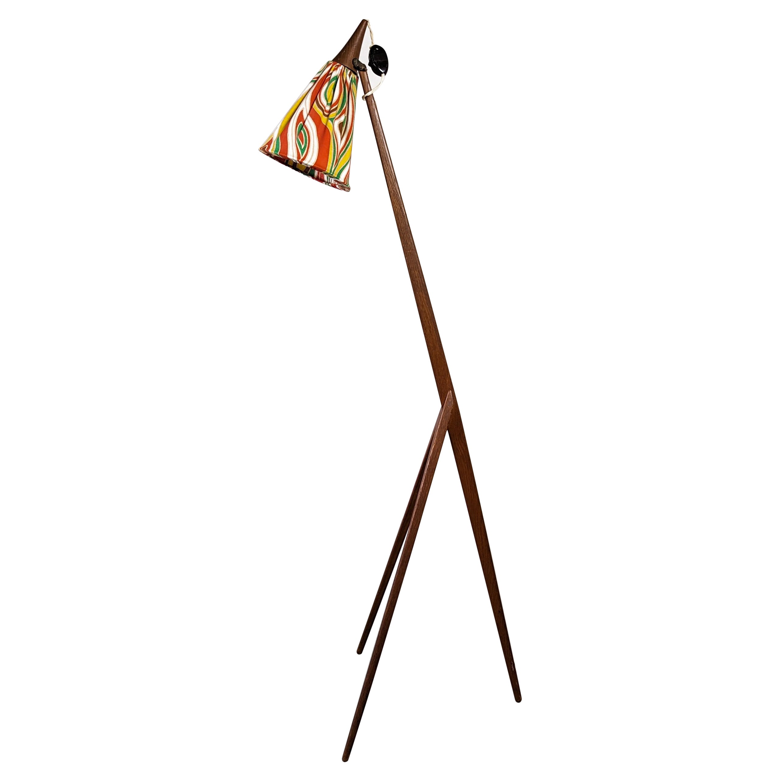  Teak "Giraffe" Floor Lamp by Uno and Östen Kristiansson for Luxus, c1950s For Sale