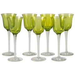 Ensemble de 7 verres à vin en cristal - Lalique - Modèle Treves - 1955