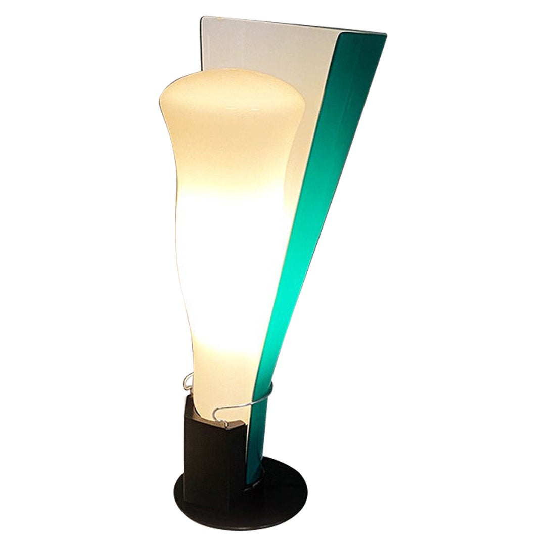 Modern Italian table lamp with green and white glass, c. 1980. For Sale