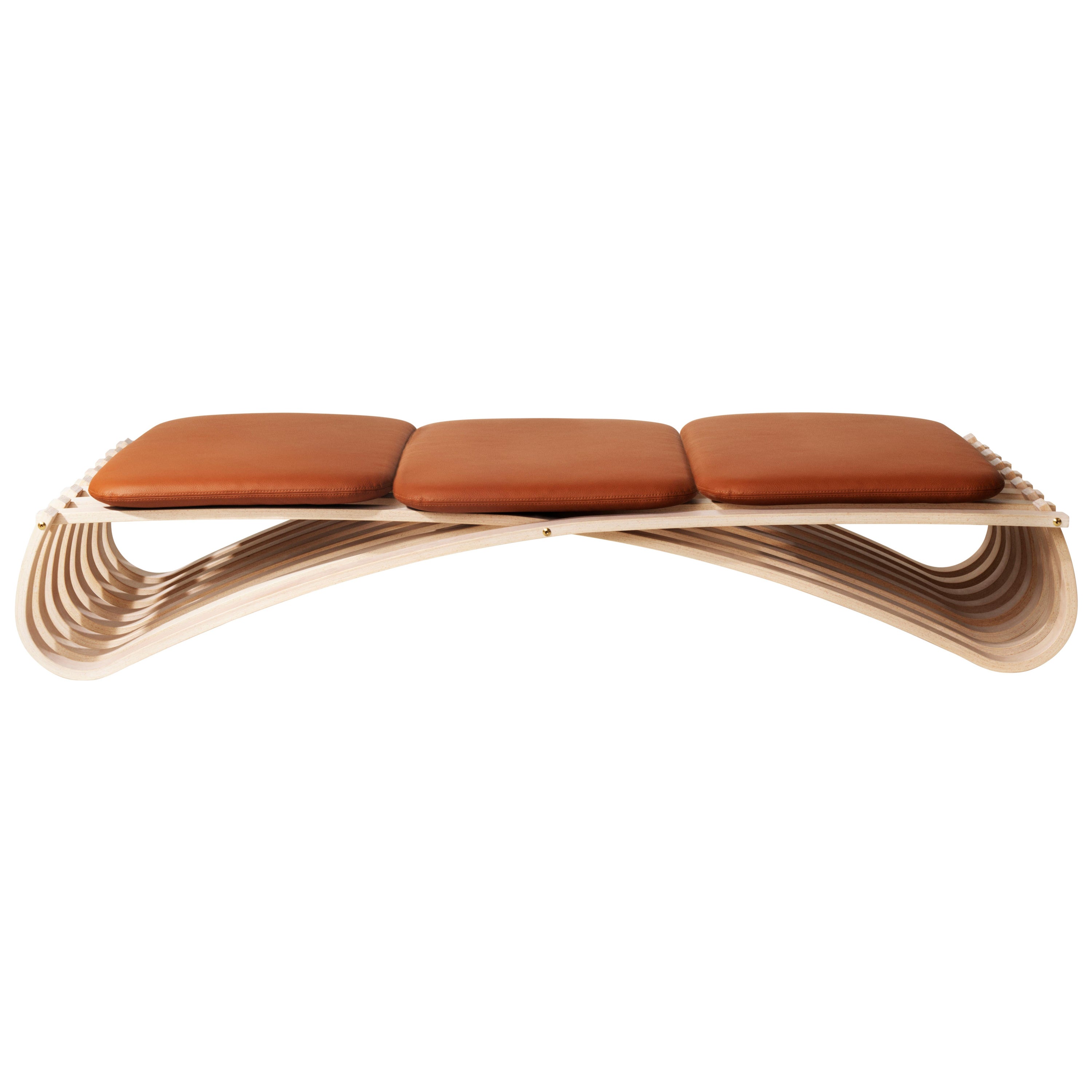 Jundo daybed in beech & cognac shades For Sale