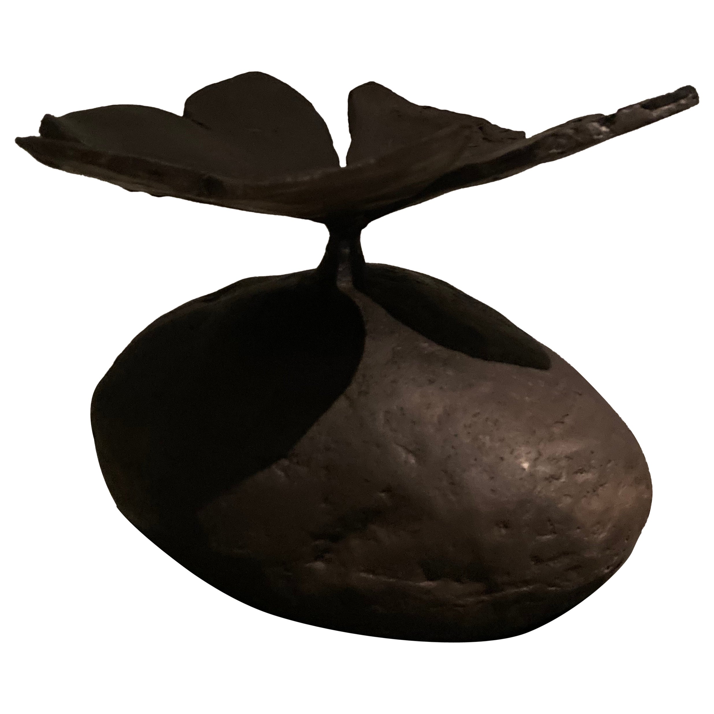 Dekoratives Oxalis-Objekt aus Bronze patinierter Bronze von Herma de Wit