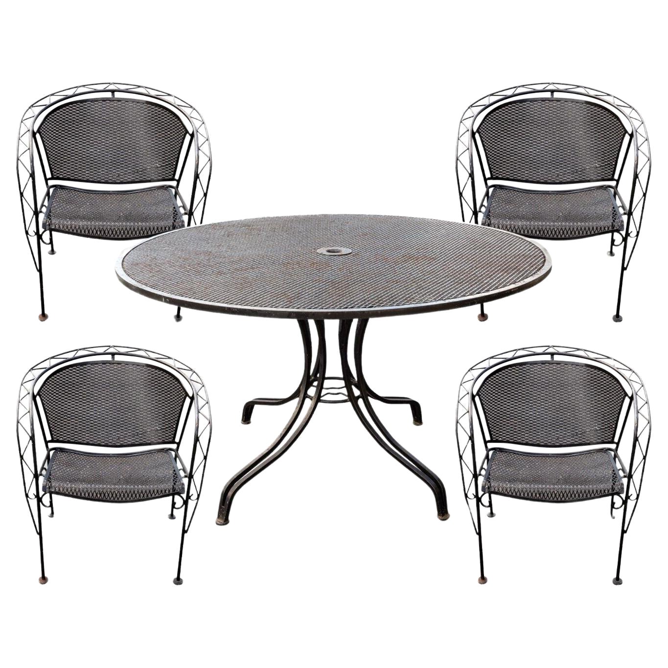 Vintage Russell Woodard Black Wrought Iron Patio Set with Table and 4 Chairs For Sale