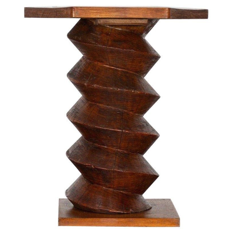 MidC French Elm Corkscrew Pedestal Table en vente