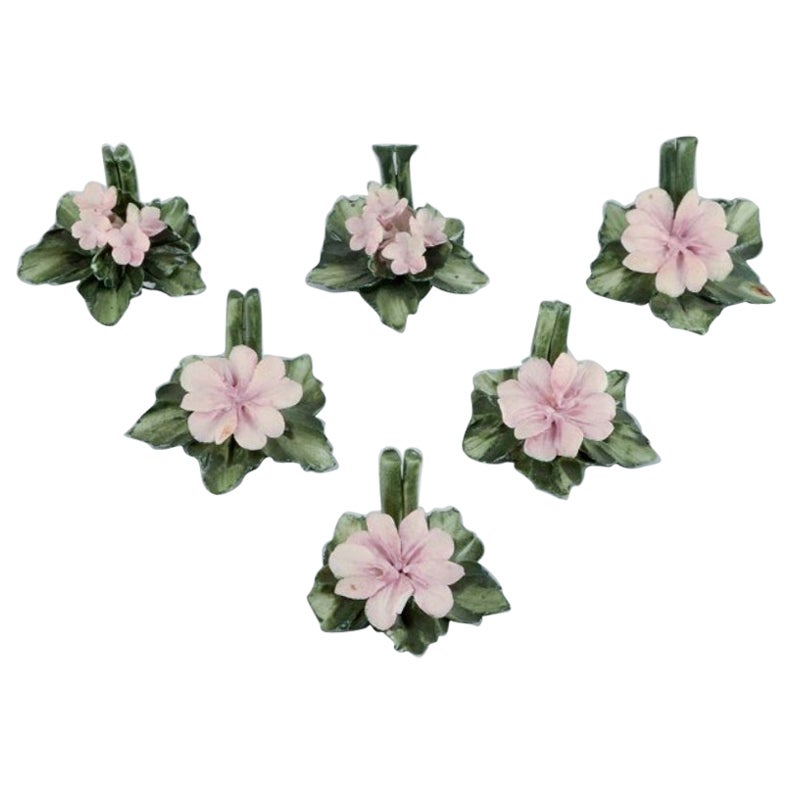 Capodimonte, Italy.  Six porcelain table card holders shaped like water lilies For Sale