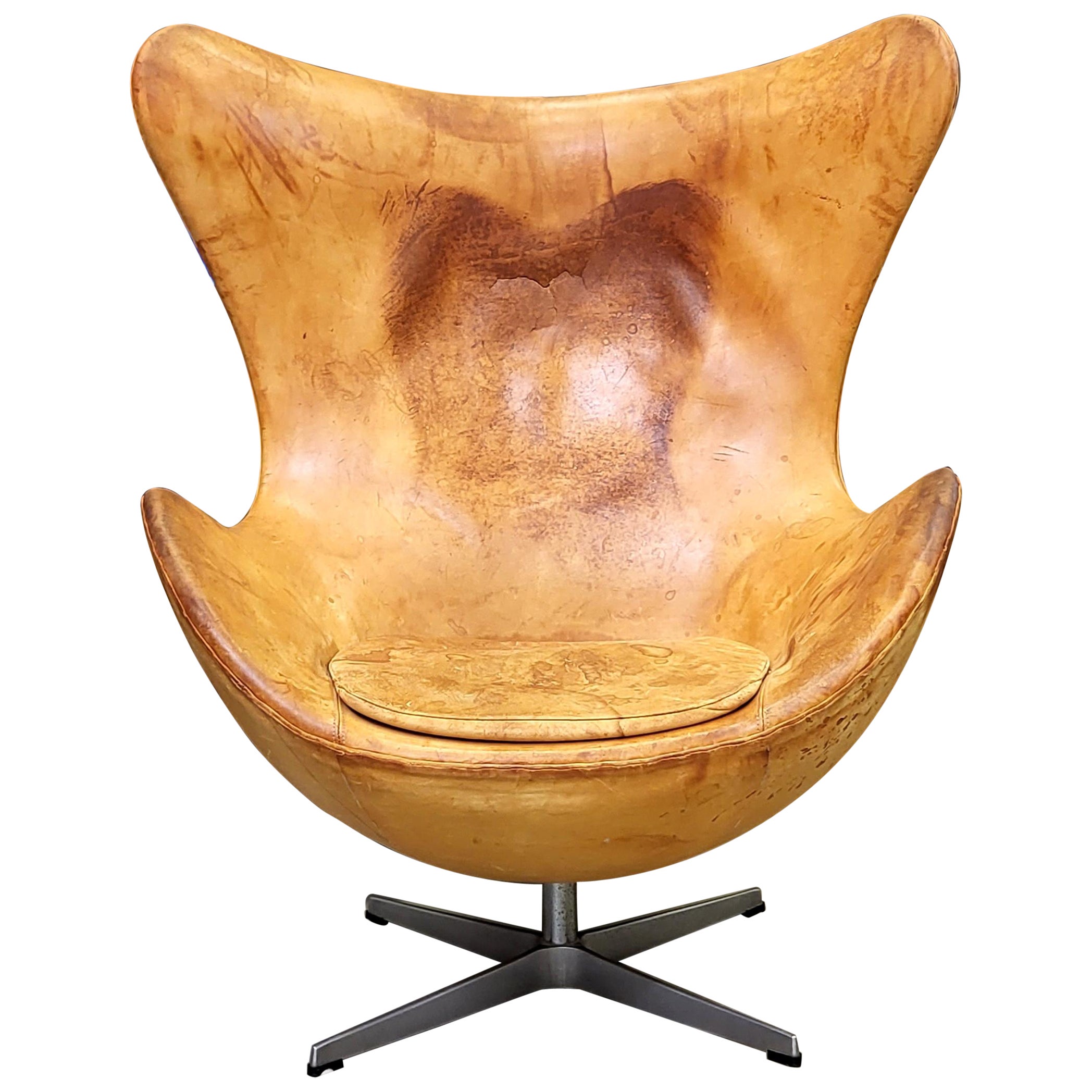 Vintage Cognac Egg Chair by Arne Jacobsen for Fritz Hansen, 1970s