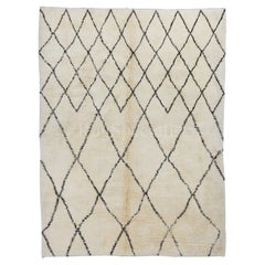 Moderner handgeknüpfter marokkanischer Teppich mit Atlas-Design. 100% Wolle. Maßgefertigte Optionen A.