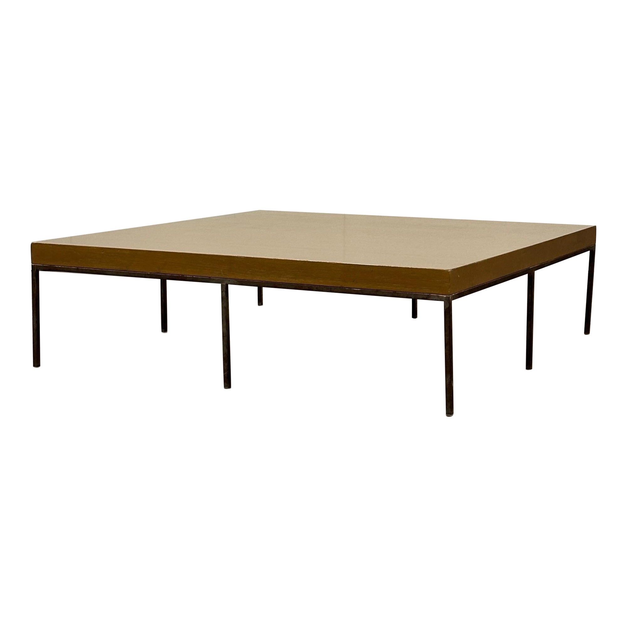 Table basse Apta d'Antonio Citterio pour B&B Italia