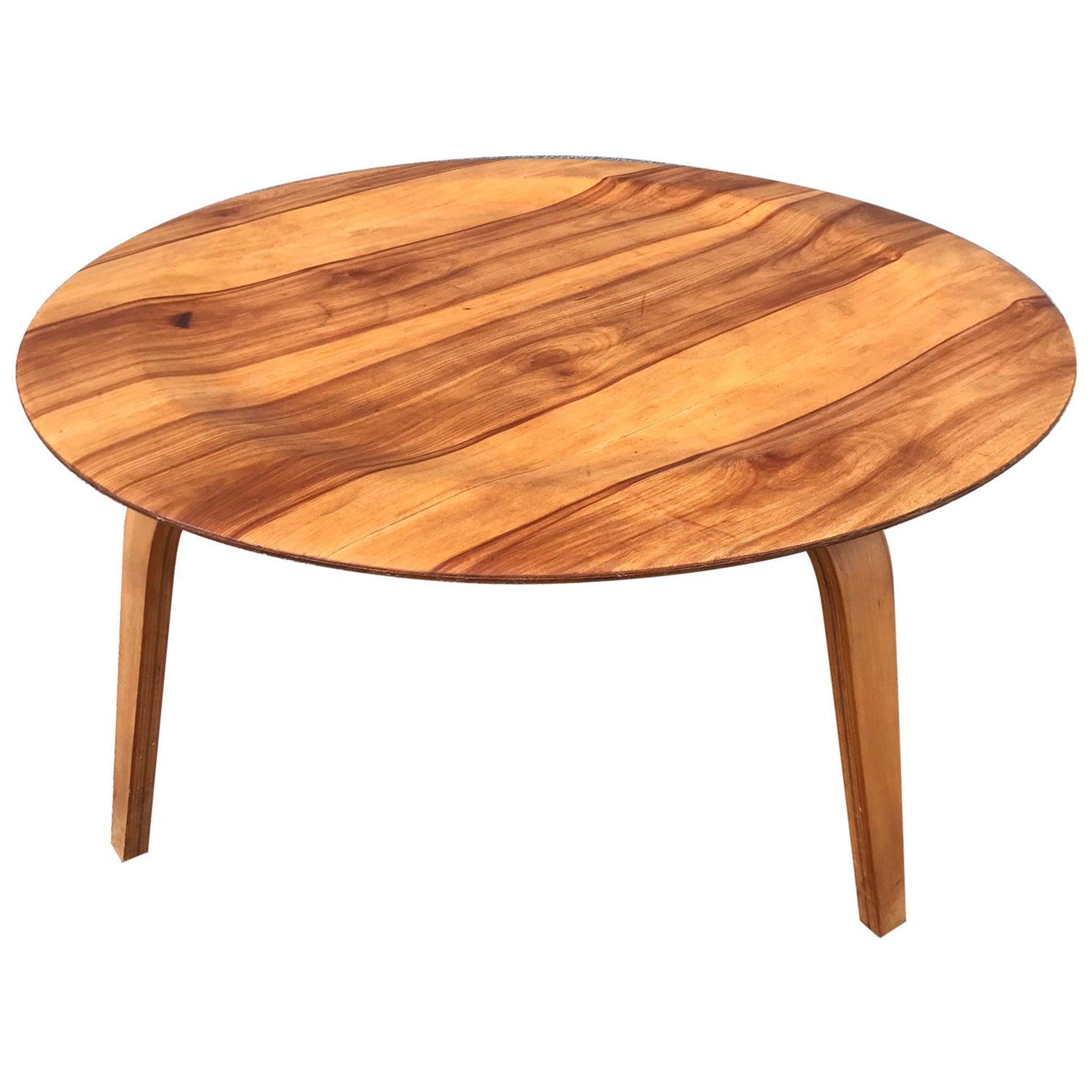 Coffee Table Charles Eames Evans Products Co.. For Sale