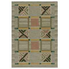 Rug & Kilim: un tappeto Kilim personalizzato in stile scandinavo in grigio, verde e oro